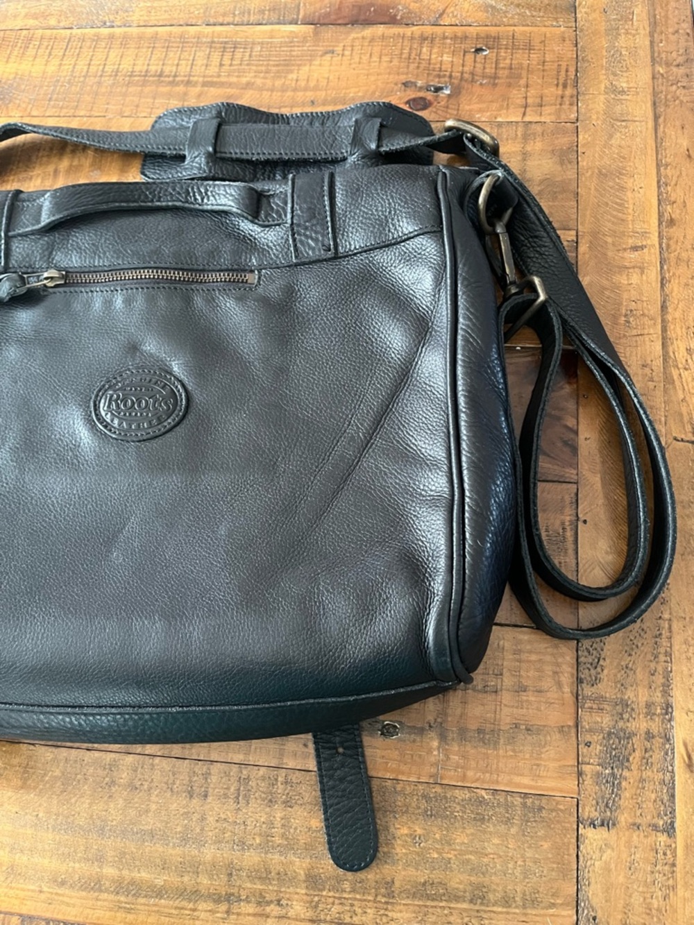 Roots Modern Satchel Cervino Soft Pebbled Leather Black Laptop $448 Briefcase - Picture 5 of 16